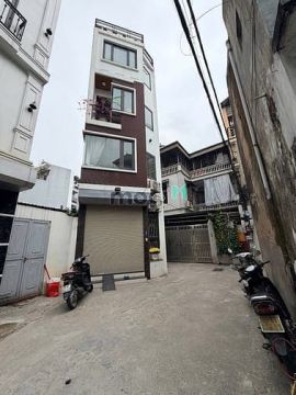 Bán nhà Cổ Linh - Thạch Bàn, ngay gần Aeon Long Biên. Vị trí hiếm, ÔTo