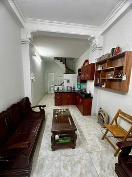 Bán nhà ngõ 147A Tân Mai, giá 4.9 tỷ, 44m2x2T, ô tô đỗ, ẢNH THẬT