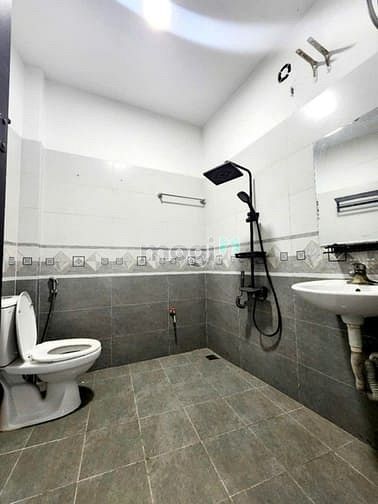 Nhà đẹp 2 mặt ngõ Chợ Khâm Thiên, giá 4.5 tỷ, 24m2x3T, ở luôn