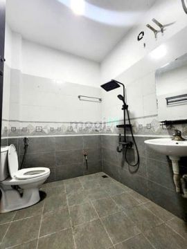 Nhà đẹp 2 mặt ngõ Chợ Khâm Thiên, giá 4.5 tỷ, 24m2x3T, ở luôn