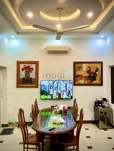 Nhà đẹp long lanh ngõ Lê Thanh Nghị, giá 26.8 tỷ, 140m2x3T, nở hậu