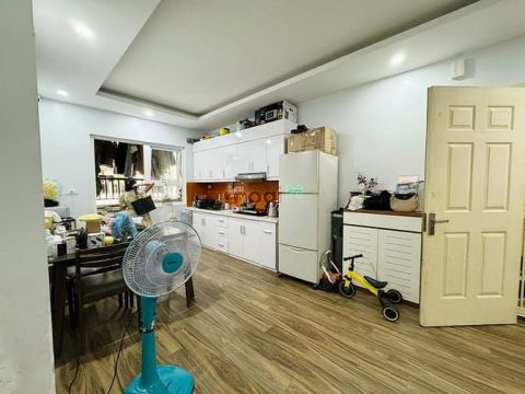 Chính chủ bán căn hộ 2 ngủ 2 vệ sinh dt 63m chung cư HH3 lh em Xuân