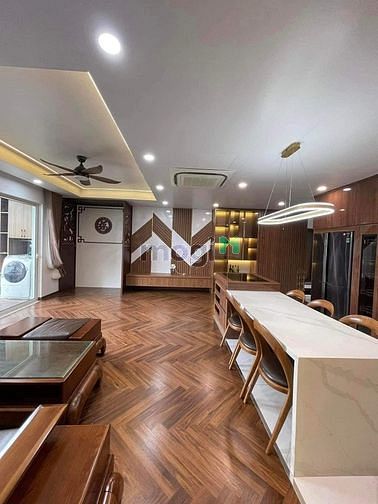 Bán căn hộ CC 125m2, 4PN, 2WC - KĐT Resco Phạm Văn Đồng - Gía rẻ