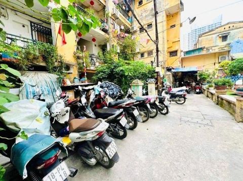 Bán căn hộ tầng 2 Vĩnh Hồ, sổ đỏ, 55m2, 2.76 tỷ