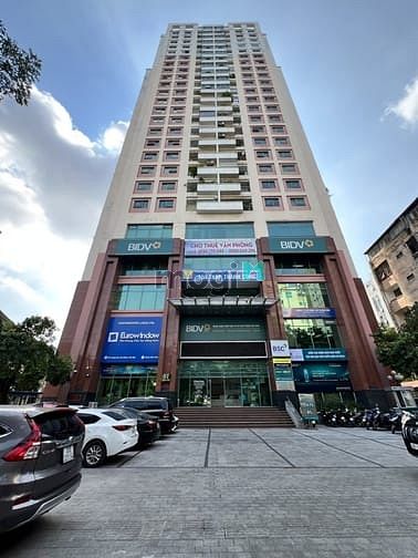 Bán căn hộ chung cư 57 Láng Hạ, Ba Đình, 122m2, 9.7 tỷ, đẹp ở ngay.
