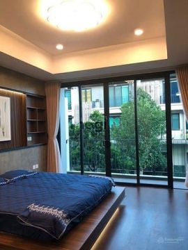 Bán CHCC tòa Nam Trung Yên. DT 65m full đồ mới hiện đại- đẹp lung lin