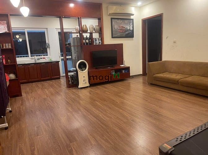 Chính chủ cần bán căn hộ chung cư góc 2PN 2WC 83m2 tại CT17Việt Hưng