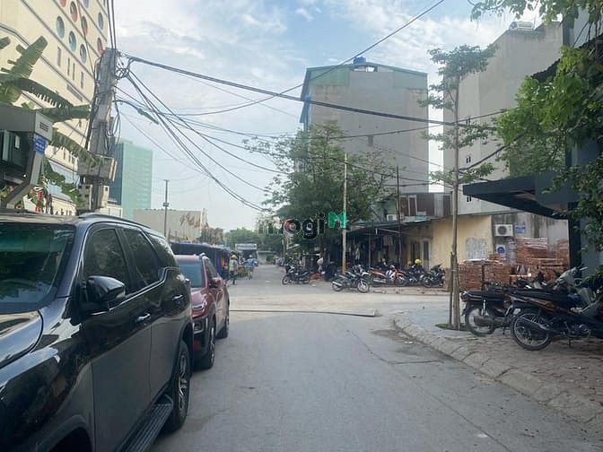 Bán Mảnh Đất Vàng Trong Làng Xây Tòa Đẳng Cấp, Ngõ Thông Vỉa Hè Ô Tô !