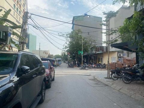 Bán Mảnh Đất Vàng Trong Làng Xây Tòa Đẳng Cấp, Ngõ Thông Vỉa Hè Ô Tô !