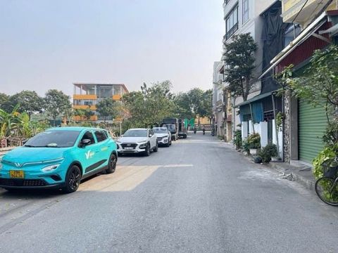 Đất Kinh Doanh - Kim Quan - Việt Hưng - Mặt tiền rộng 6.2m - 6.3 tỷ !!