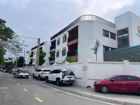 Bán đất phân lô Ngọc Thụy – vỉa hè – ô tô tránh – kinh doanh đỉnh – 80