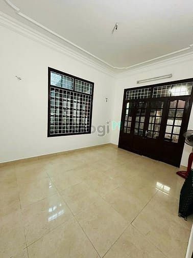 Bán nhà riêng + đất giá rẻ tại mặt phố Tân Ấp, quận Ba Đình, Tp.Hà Nội