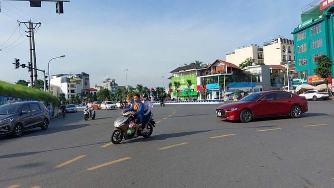 Lô đất đẹp như tờ A4 phố Ngọc Thụy 68m2, mặt tiền siêu đẹp, ô tô