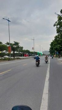 Bán đất Phố Lý Sơn Long Biên 75m², 1 nhà ra mặt phố, ô tô vào đất