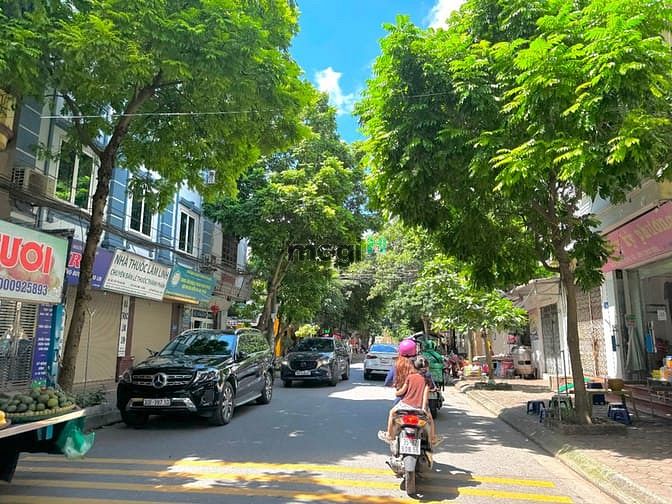 Bán đất khu 918 sân golf Long Biên vỉa hè 3 oto tránh khuôn tiền 11 ty