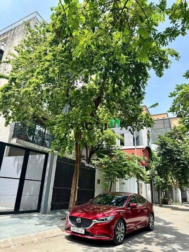 Bán đất đấu giá phường Việt Hưng vỉa hè oto tránh mt 8.5m - Dt 90m2