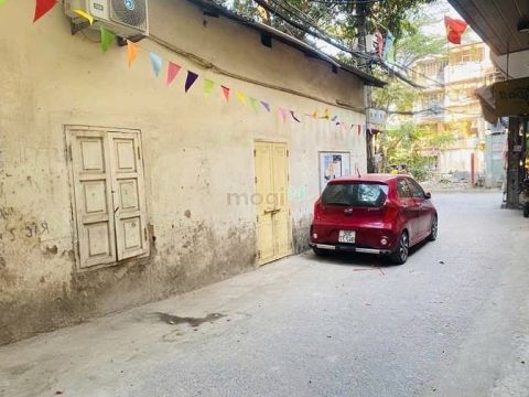 Bán nhà Hà Đông trong KĐT Văn Quán giá 10,2 tỷ, 79m2, 3 thoáng.