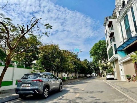 Bán đất TĐC Phường Việt Hưng giá đầu tư, Vỉa hè oto tránh 75m2 mt 5.8m