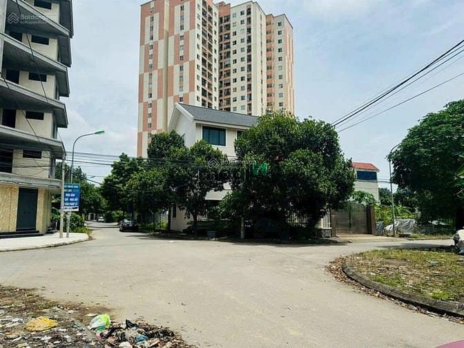 Bán đất Hoà Lạc, duy nhất 1 lô 100m2, lô góc, thẳng cổng CNC 1, ĐH FPT