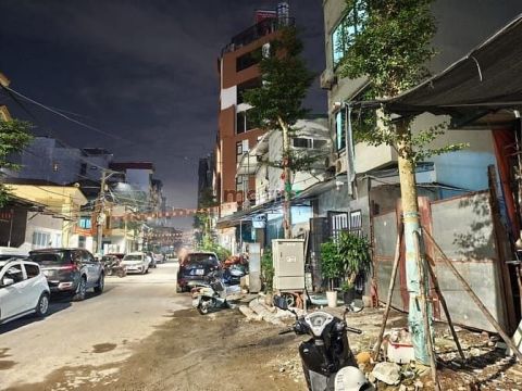 An Dương Vương – Ô Tô Tránh – 55 M – Đất – MT 4.5 M – Giá 16.7 Tỷ.