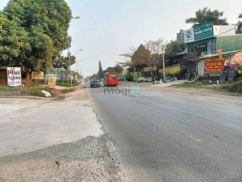 Bán Đất Hoà Lạc View Hồ Tân Xã Đường Rộng Ô Tô Tránh Ở Sướng KD Tốt.