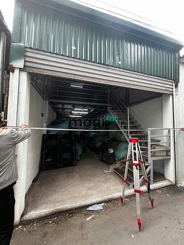 Bán đất sẵn nhà c4 cho thuê - 36,5m - ô tô đỗ cửa - cạnh trường học