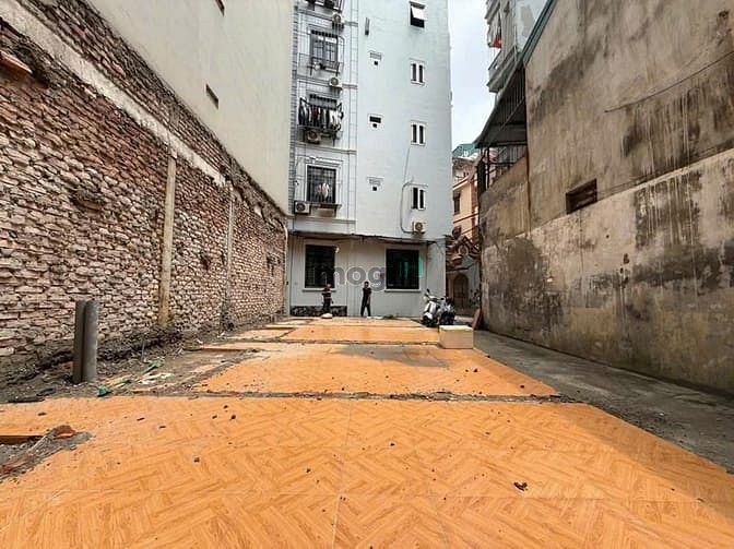 Nguyễn trãi - Thanh Xuân - Nhỉnh 13 Tỷ hơn 100m đất - Tặng GPXD