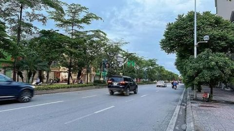 Siêu đẹp - Bán đất tái định cư X6 Thạch Bàn - Phân lô, vỉa hè - 82m