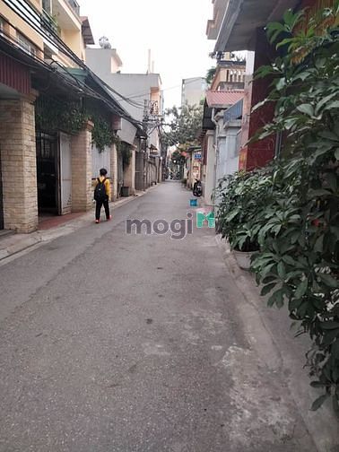Ô tô 7 chỗ vào - thông - Bán đất Chu Huy Mân, Long Biên, 47m, hơn 3 tỷ