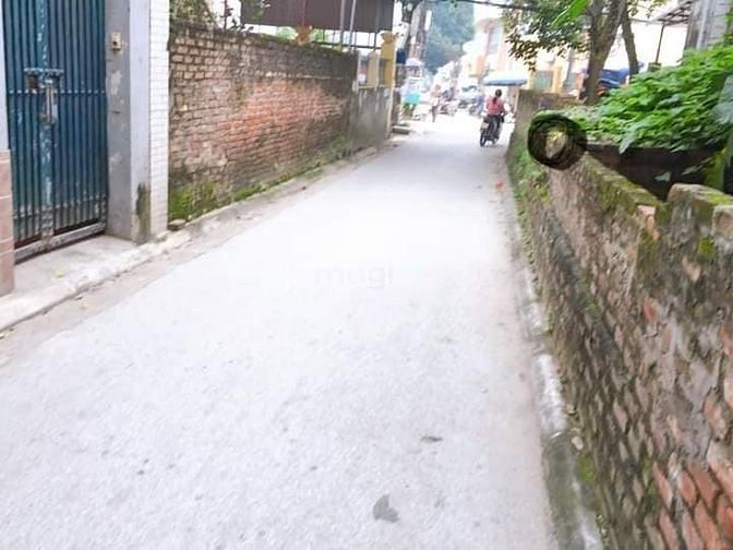 Nhỉnh 1 tỷ - Bán đất ngõ 565 Bát Khối, Long Biên - Rất gần phố, 42m.