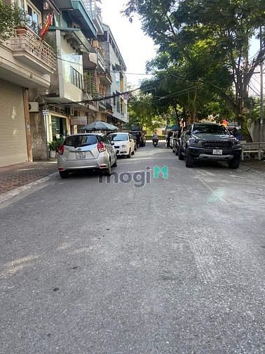 Ngõ thông - ô tô vào nhà - Bán đất Cổ Linh, Thạch Bàn, Long Biên