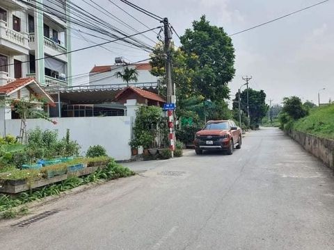 Mặt phố rẻ hơn trong ngõ _ Bán đất mặt phố Bát Khối, Long Biên - 100m