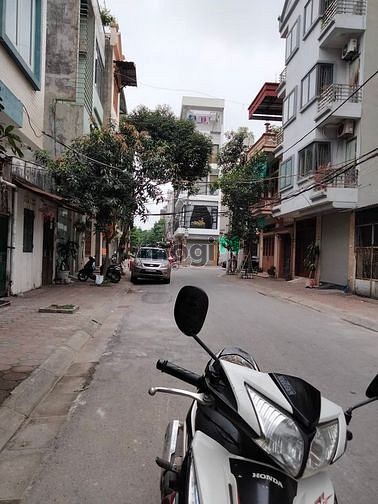 Lô góc - phân Lô - Vỉa hè, 3 ô tô tránh - Bán đất Thạch Bàn, Long Biê