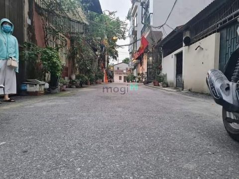 Ô tô tránh - 2 thoáng - vuông - Bán đất Thạch Bàn, Long Biên