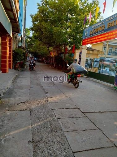 Lô góc - Ô tô đỗ cửa - Bán đất ngõ 211 Bát Khối, Long Biên