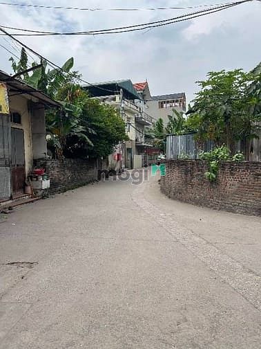 Siêu Hót, Bán Mảnh Đất Vàng **Ngọc Thuỵ**, 45m2, Ngõ Ô Tô, Lô Góc, Giá