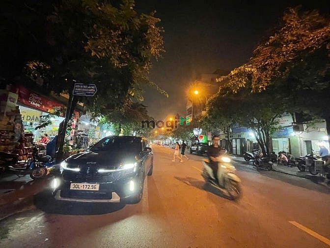 ĐẤT THỔ CƯ việt hưng long biên 60M OTO 7 chỗ ra vào giá 9,5 TỶ