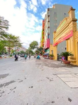 Mảnh đất vàng chỉ 22 tỷ nhỉnh Xuân Thuỷ: dt140m2, mt7.3; nở hậu
