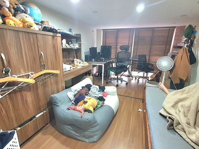 Bán đất tặng nhà 3 tầng Nguyễn Ngọc Vũ, 72m2, ô tô vào, 15 tỷ