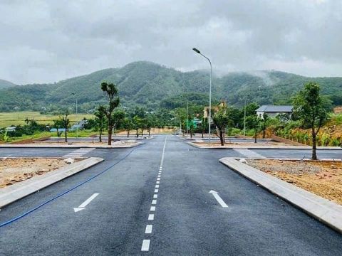 Bán lô đất trục chính đông xuân ôtô tránh thông các ngả 100m nhỉnh 3tỷ