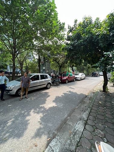 Bán nhà cấp 4 đất phân lô quân đội – Phúc Đồng - Long Biên. Giá 17 tỷ