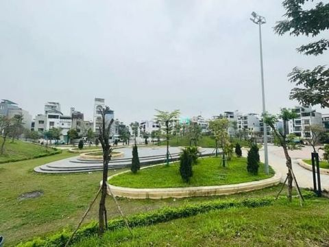 Hiếm. Bán Đất Ngọc Thụy 108m2 , MT6m Nhỉnh 20 Tỷ, Lô Góc, Vỉa Hè