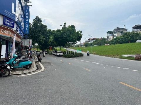 Bán đất ngõ 130 ngọc thuỵ 42m oto 7c đỗ cổng chỉ hơn 5 tỷ có tl. lh: