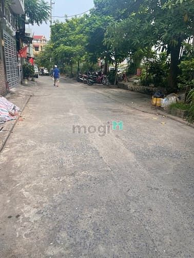 Bán nhà c4 ngõ 203 ngọc thuỵ 54m x 4,3 oto vào nhà giá 5 tỷ có tl.