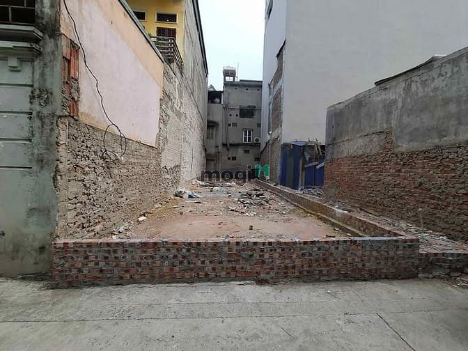 Bán đất ngọc thuỵ 46m x 4,2, lô góc oto 7c trong đất, vuông vắn không