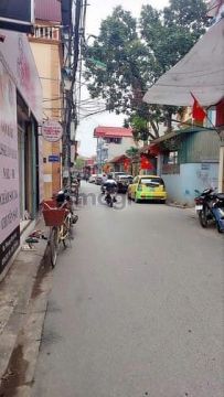 Đất đẹp 60m2, giá chỉ 2.36 tỷ, Gần ngõ ô tô lớn, Trung tâm Phú Thị, Ch