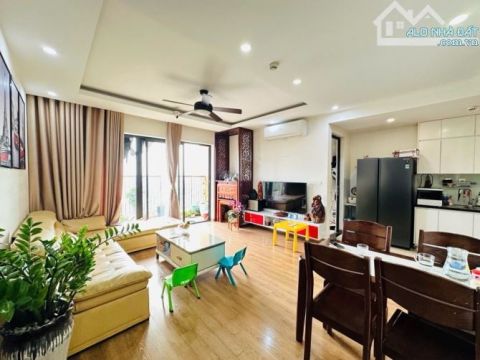 bán căn hộ 91 m2 căn góc tầng trung, full nội thất xịn tòa Rainbow, Tây Nam Linh