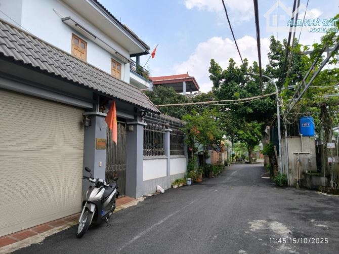 Bán gấp nhà 3 tầng, diện tích 260m2 tại xã Vân Côn Hoài Đức, nhỉnh 17 tỷ.