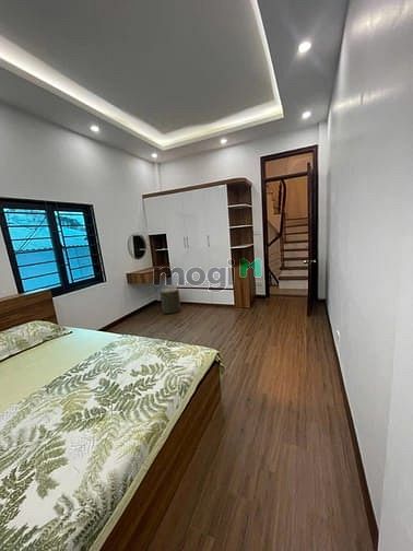 Nhà đẹp đầu ngõ Mai Động, giá 27.2 tỷ, hơn 84m2x7T, thang máy, KD