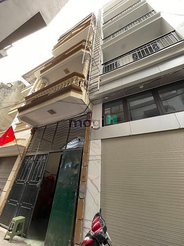 Bán nhà Trần Cung – 36m – 5 Tầng– Gía 8 Tỷ – ngõ thông ô tô